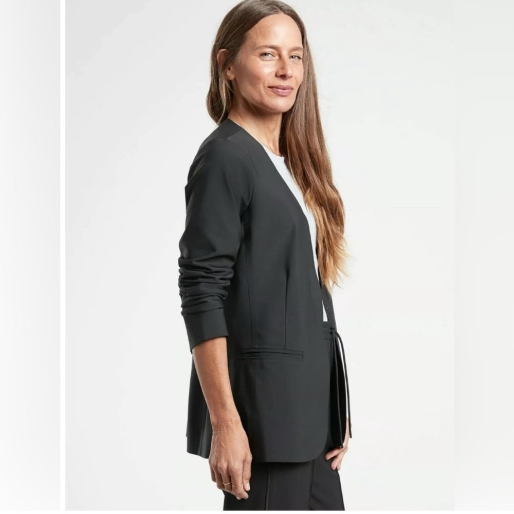 Athleta Avenue Blazer in Black Size 0